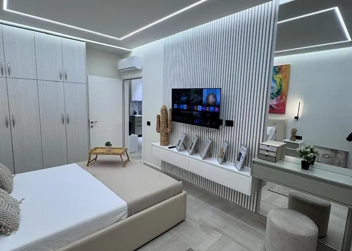 Marevista Escape * Golem (Tirana)