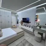 Marevista Escape * גולם